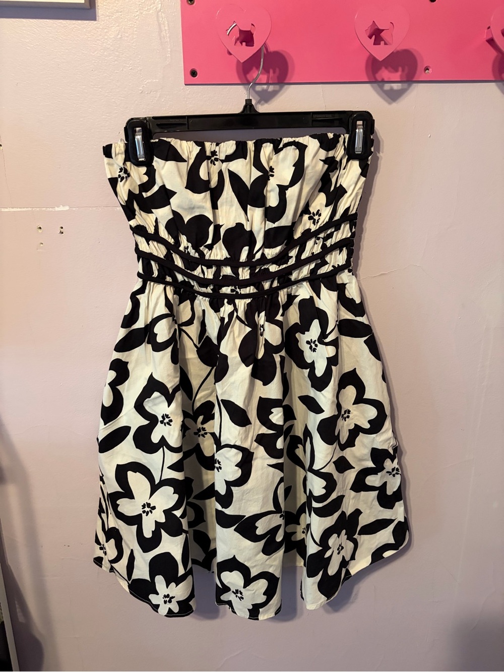 SUPER CUTE Strapless Cocktail Dress with Flowers